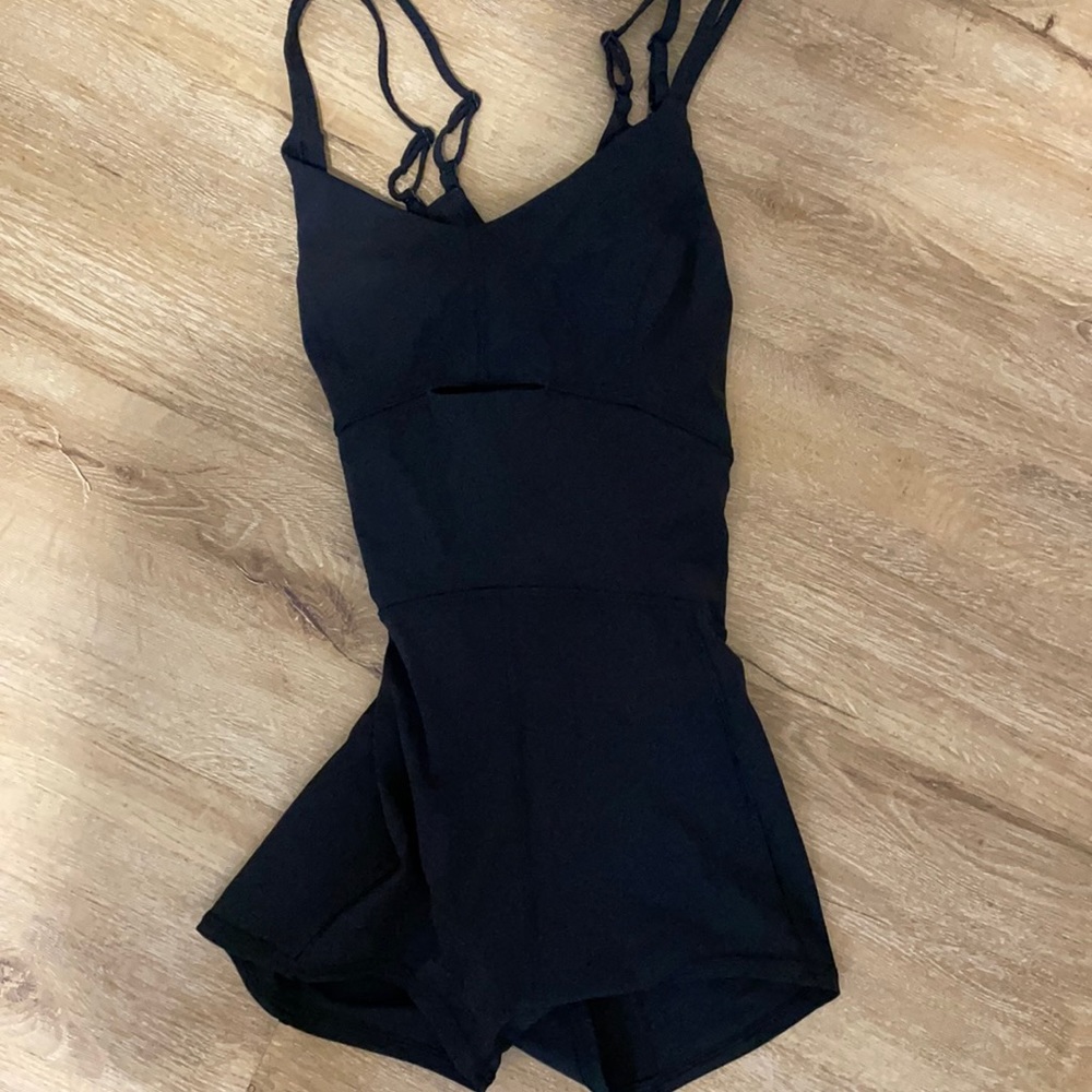 Lululemon body suit